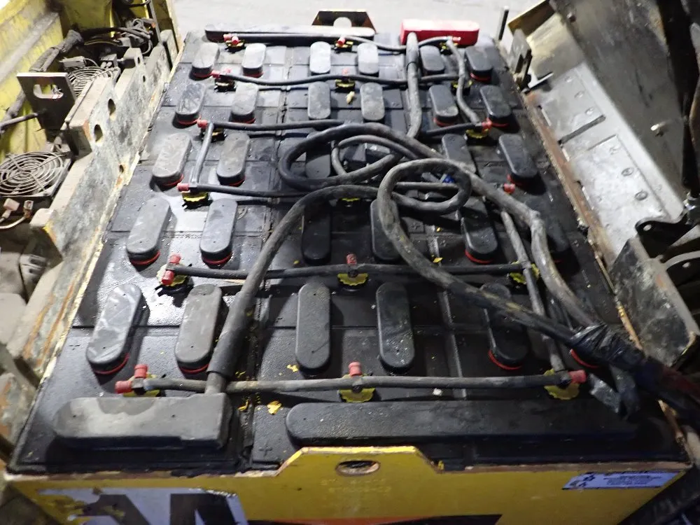 Hyster 950 Lbs Electric Forklift - E50z