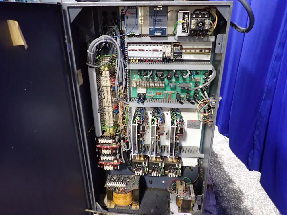 Bridgeport 38"x15" Interact 4 Mill - Series 2