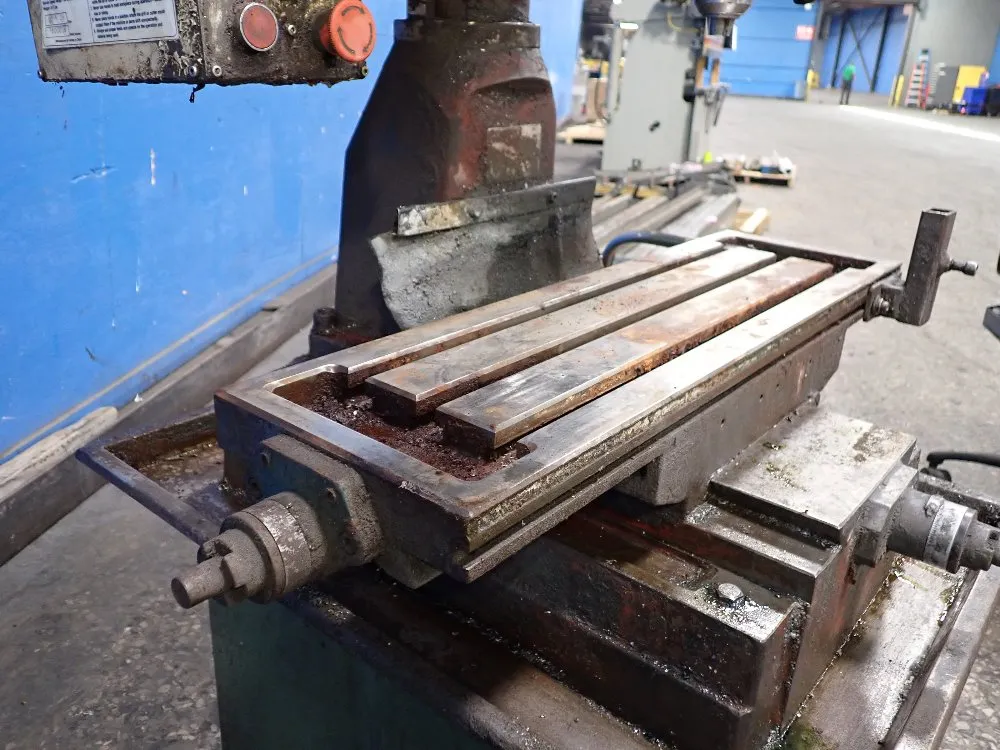 Grizzly 8" X 28 1/2" Vertical Mill - G0705