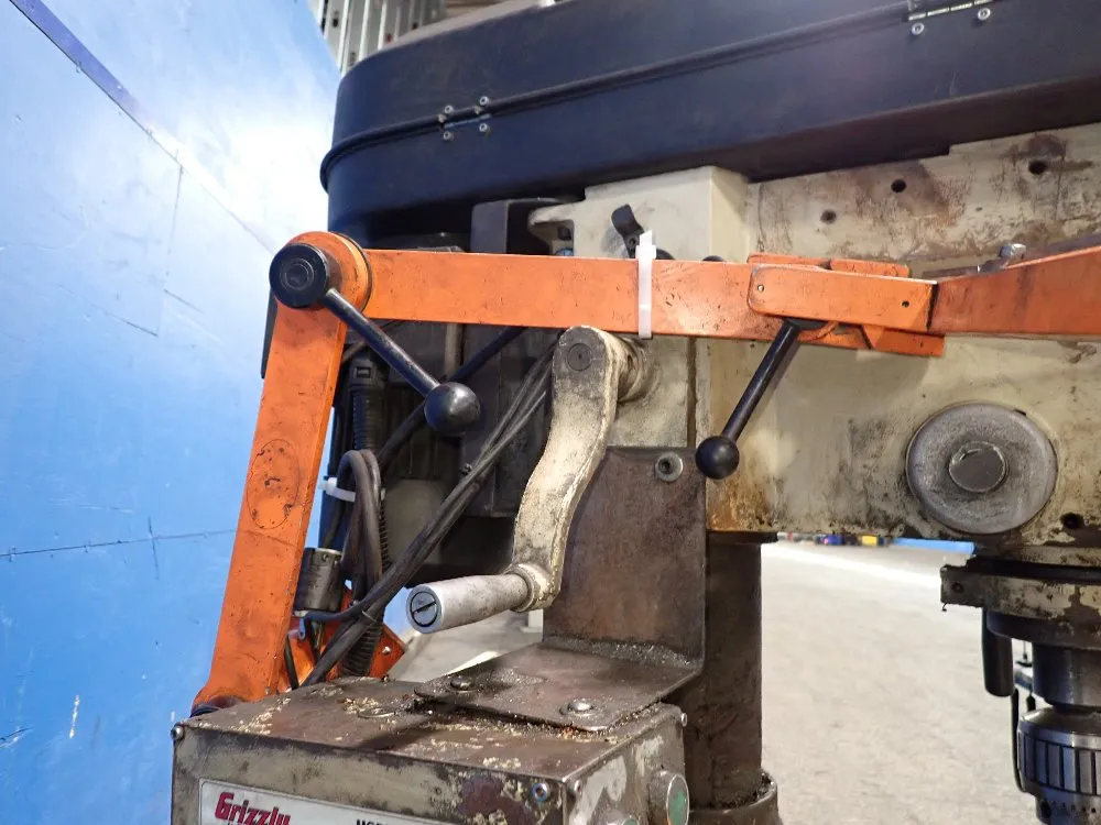 Grizzly 8" X 28 1/2" Vertical Mill - G0705