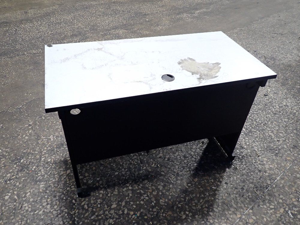 24"x48"x30" Desk