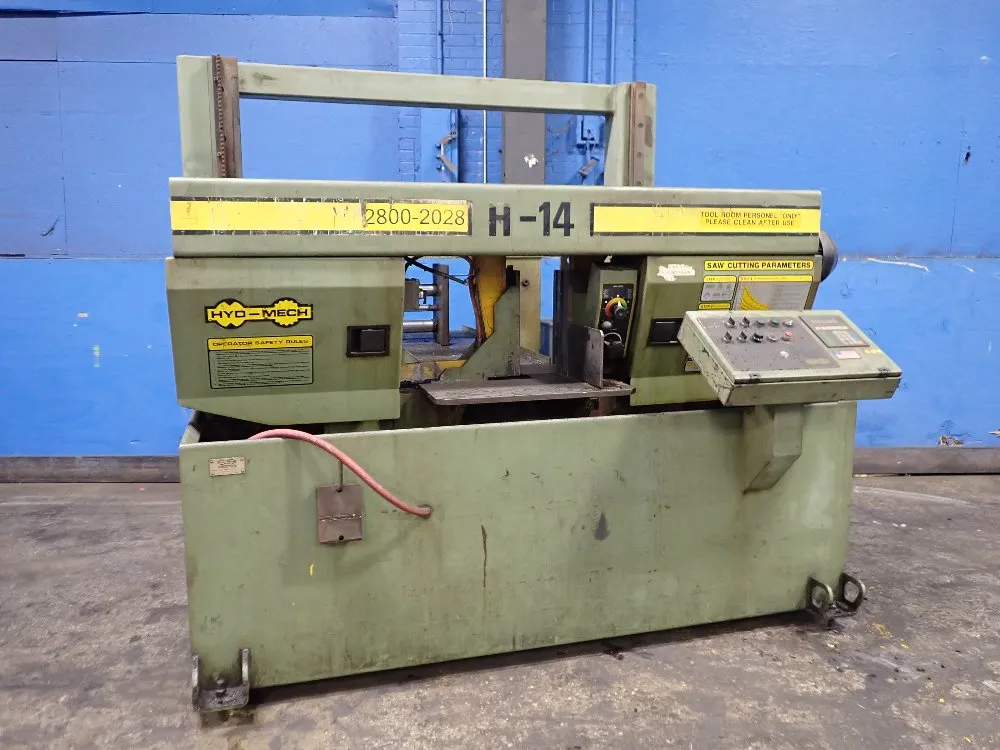 HORIZONTAL BAND SAW