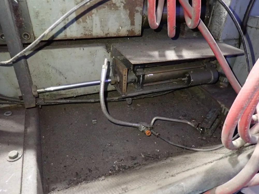 Jones & Lamson 7"x8" Lathe - 6