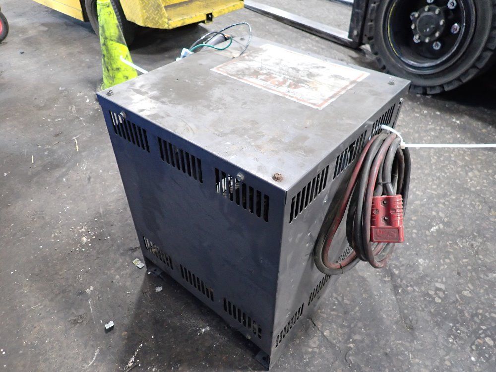 Battery Builders 510 A.h./24v Battery Charger - Bb80-1-120510d