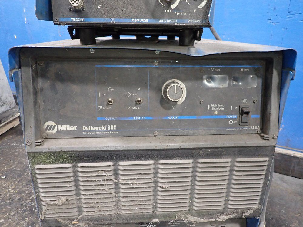 Miller 300 Amp Welder - Deltaweld 302
