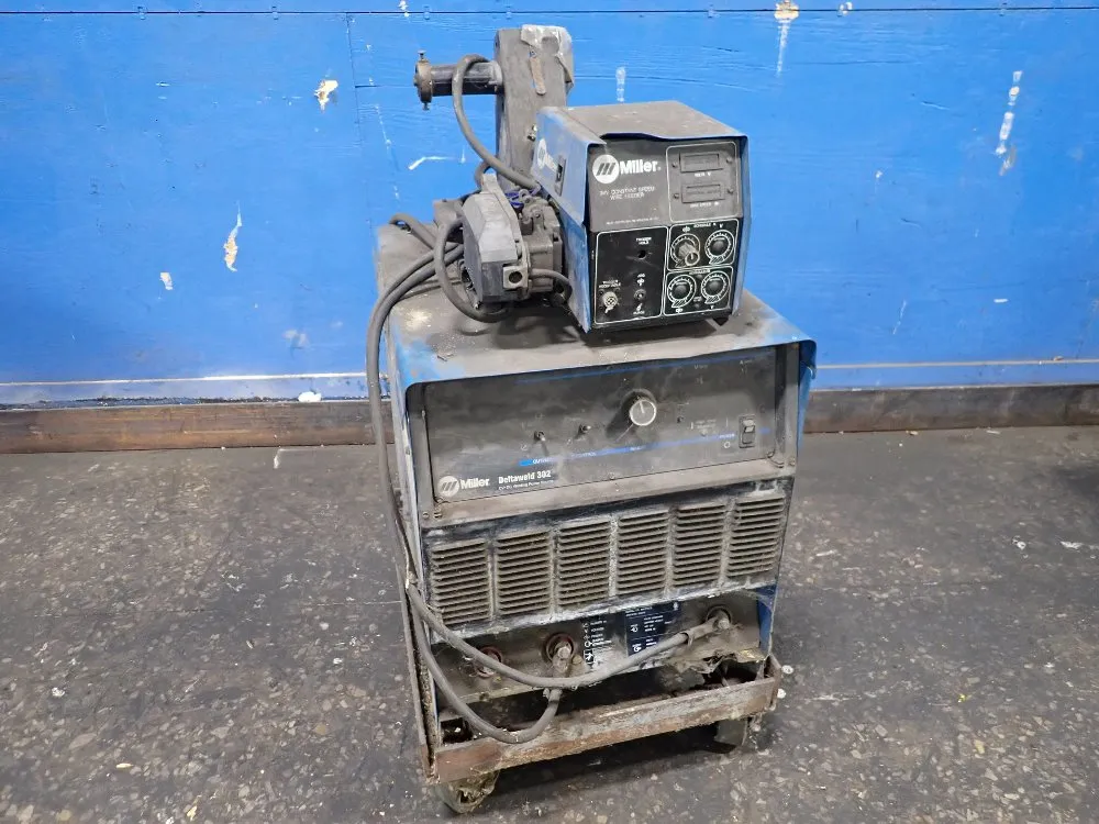 Miller 300 Amp Welder - Deltaweld 302