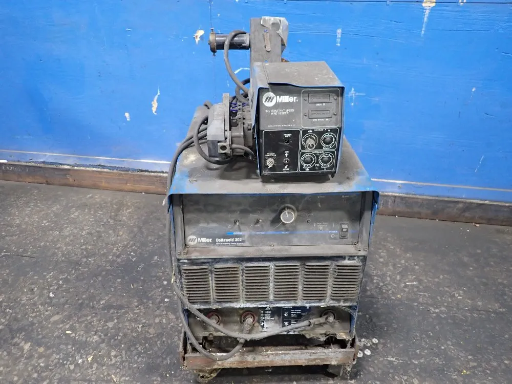 Miller 300 Amp Welder - Deltaweld 302