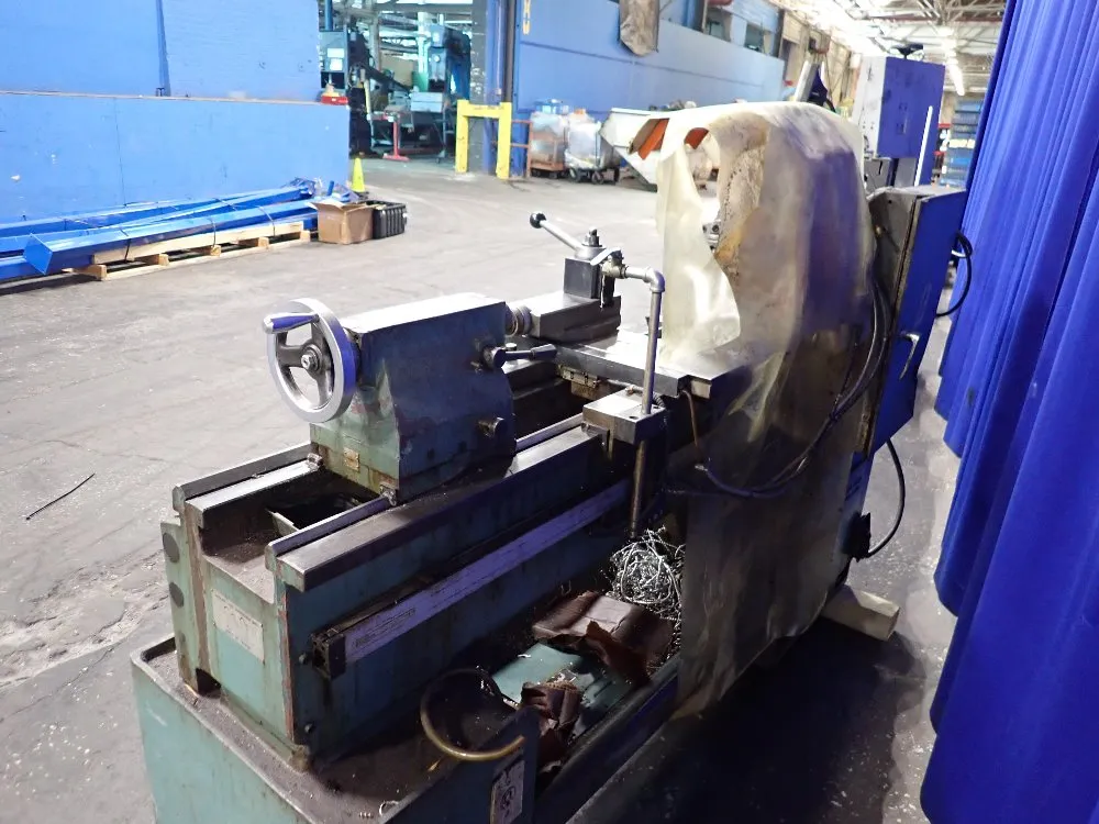 Victor 16"/18" X 38" Gap Bed Lathe - Victor-1640