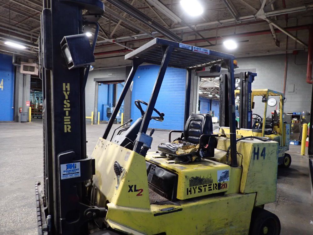 Hyster 7200 Lbs Propane Forklift - S120xl2s