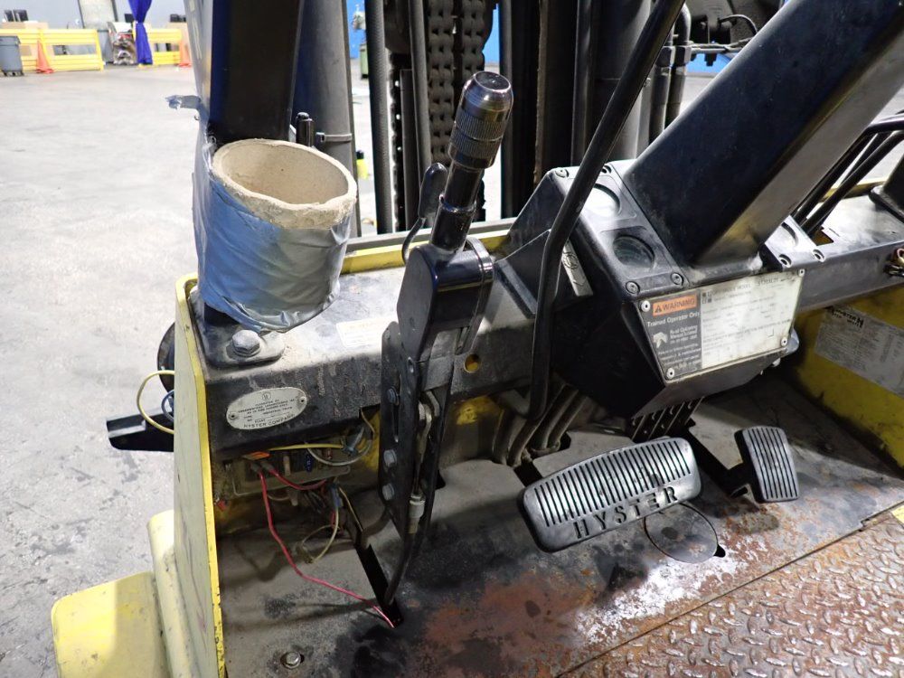 Hyster 7200 Lbs Propane Forklift - S120xl2s