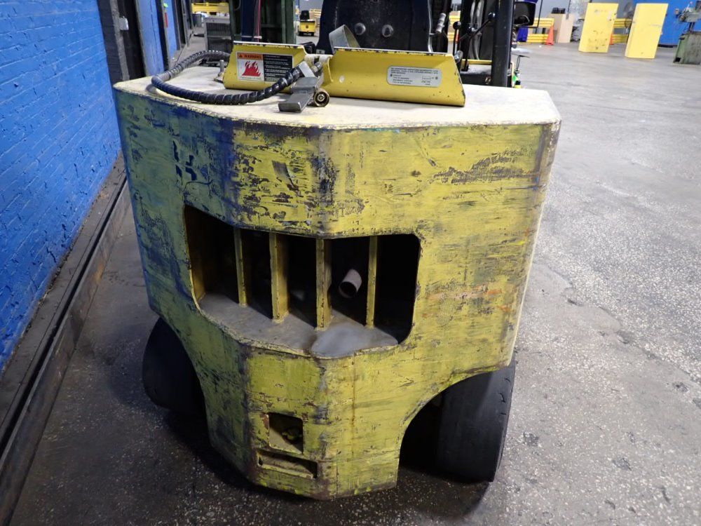 Hyster 7200 Lbs Propane Forklift - S120xl2s