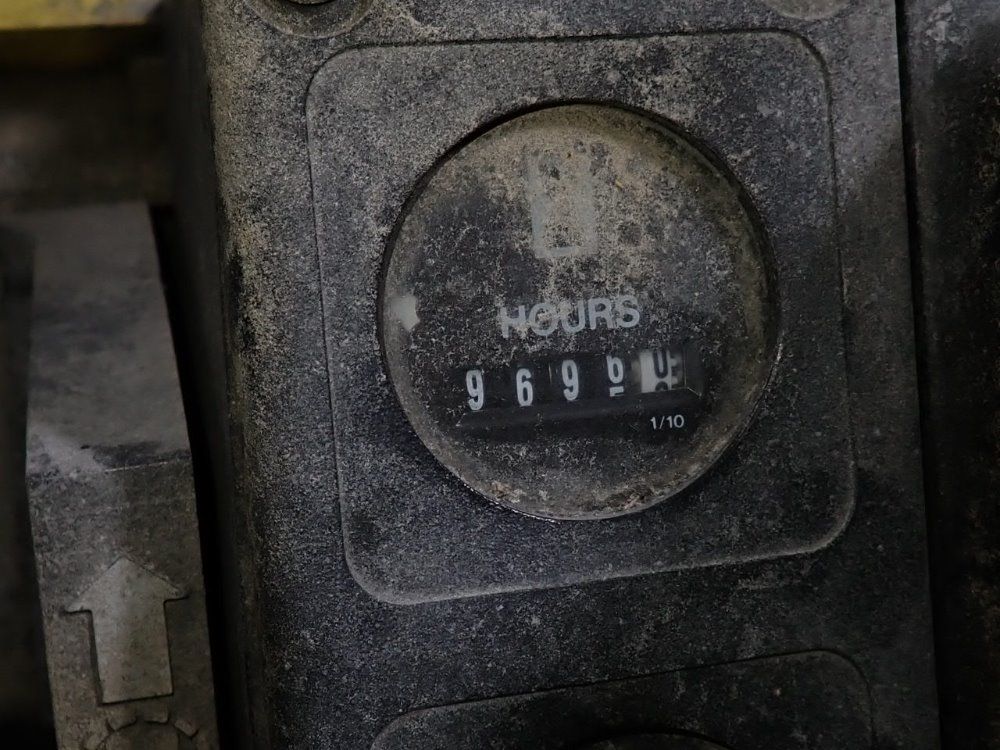 Hyster 7200 Lbs Propane Forklift - S120xl2s