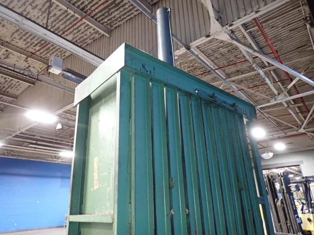 Fox 60"x30"x96" Baler