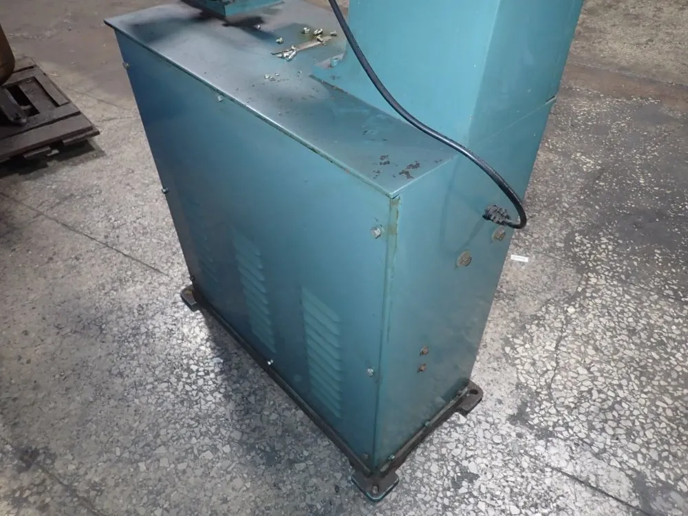 Rutland Tool & Supply Co 18" Vertical Bandsaw