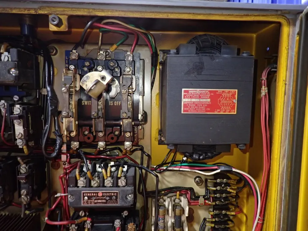 Brown & Sharpe 37"x8" Od Grinder - 2