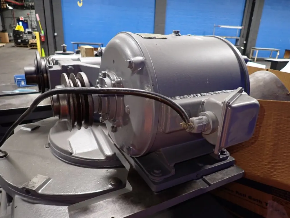 Brown & Sharpe 37"x8" Od Grinder - 2