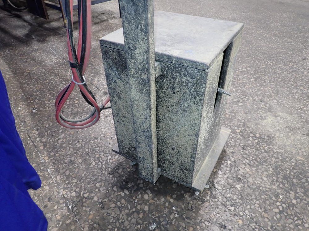 10"x10"x10" Tank W/ Spray Gun