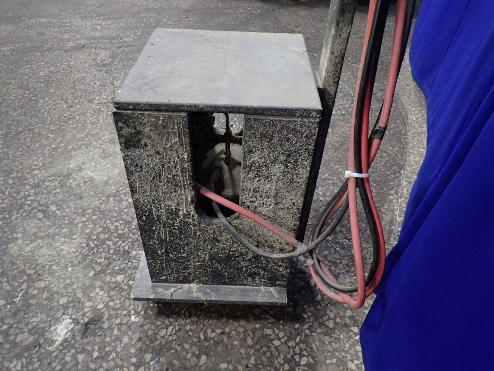 10"x10"x10" Tank W/ Spray Gun