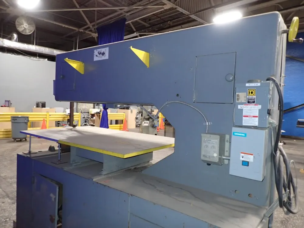 Grob 60 1/2" Throat Vertical Bandsaw - Ns60