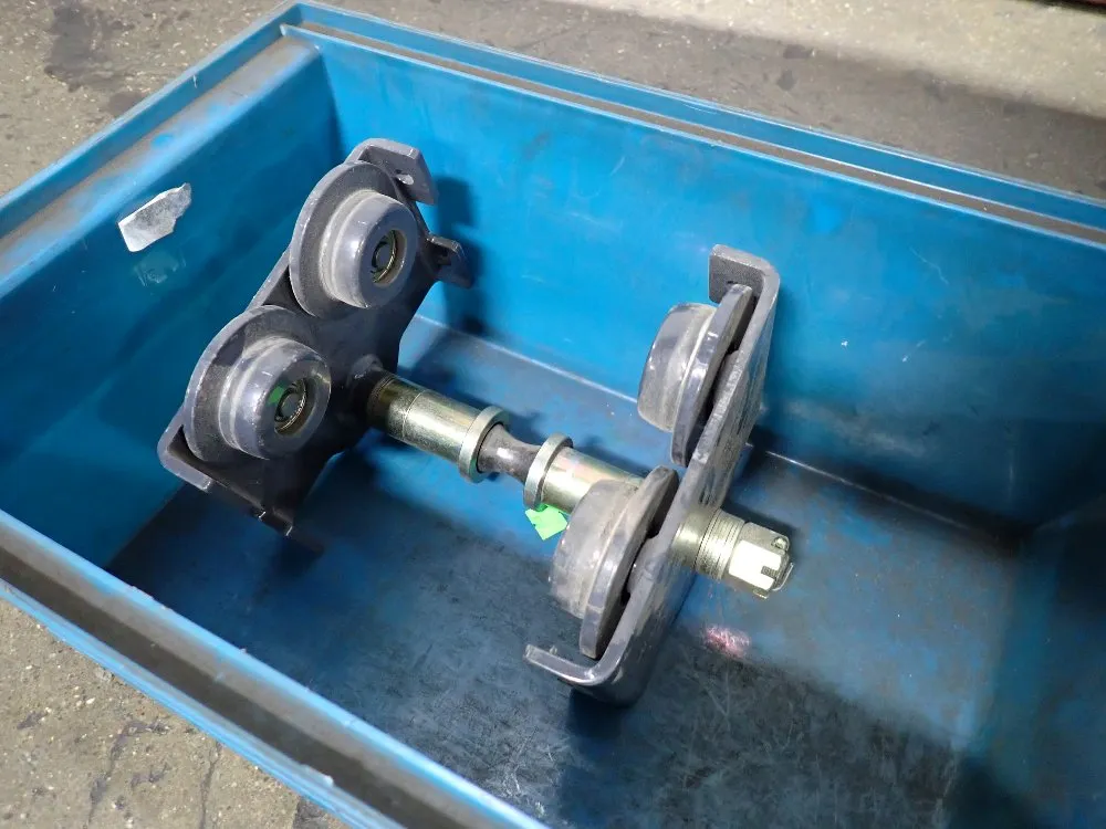 MANUAL PUSH TROLLEY