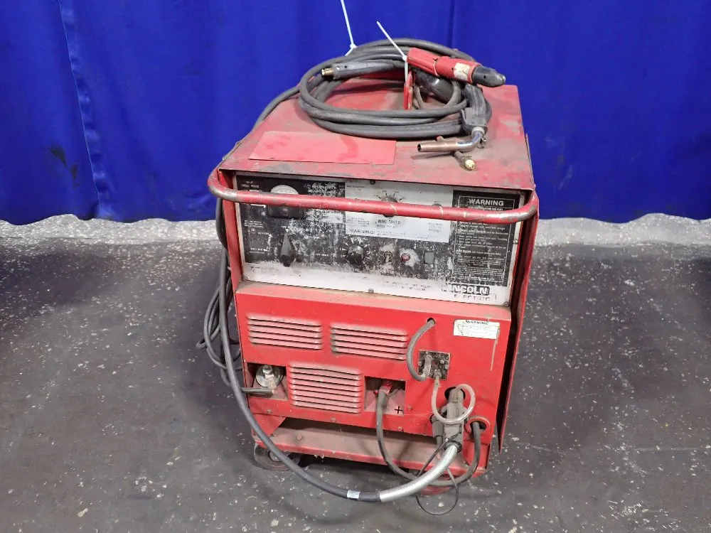 Lincoln Electric 200 Amp Welder - Sp-200