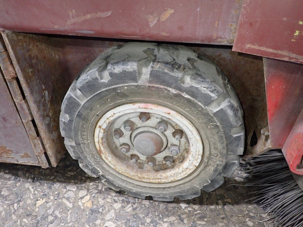 Aar Brooks Propane Floor Scrubber - Sw/78-ld