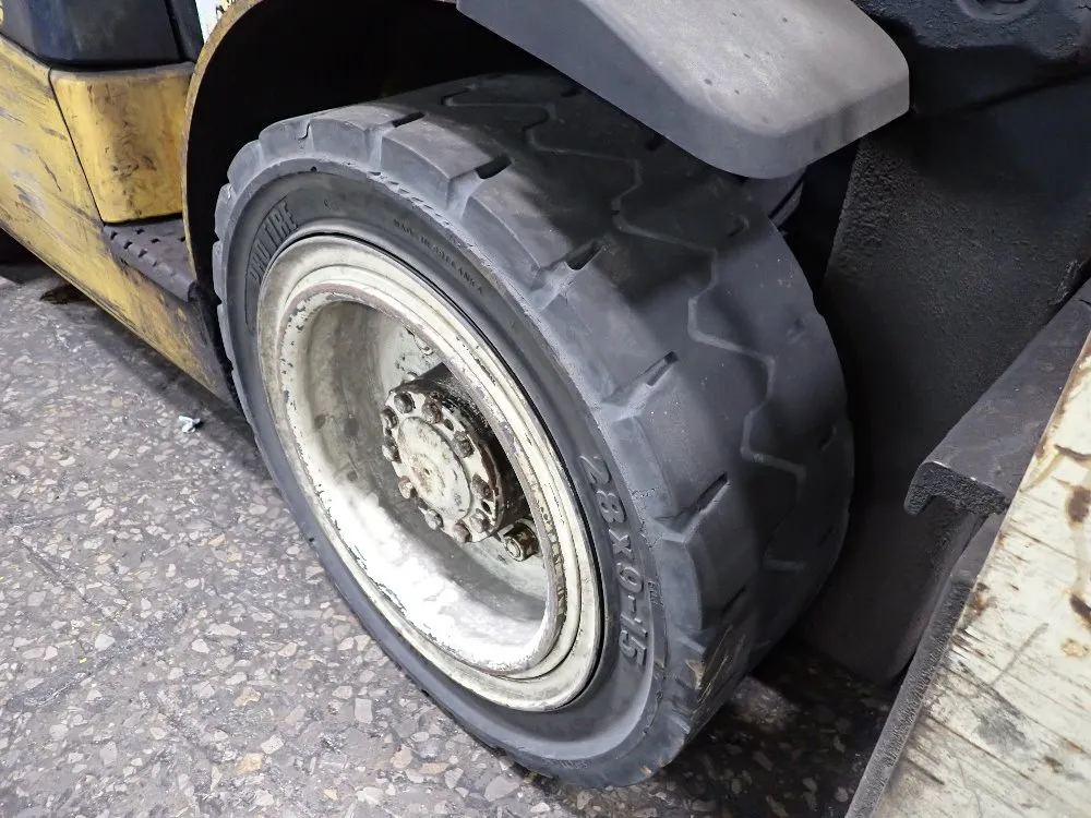 Yale 5550 Lbs Propane Forklift - Glp060vxevre087