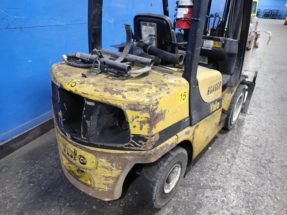 Yale 5550 Lbs Propane Forklift - Glp060vxevre087