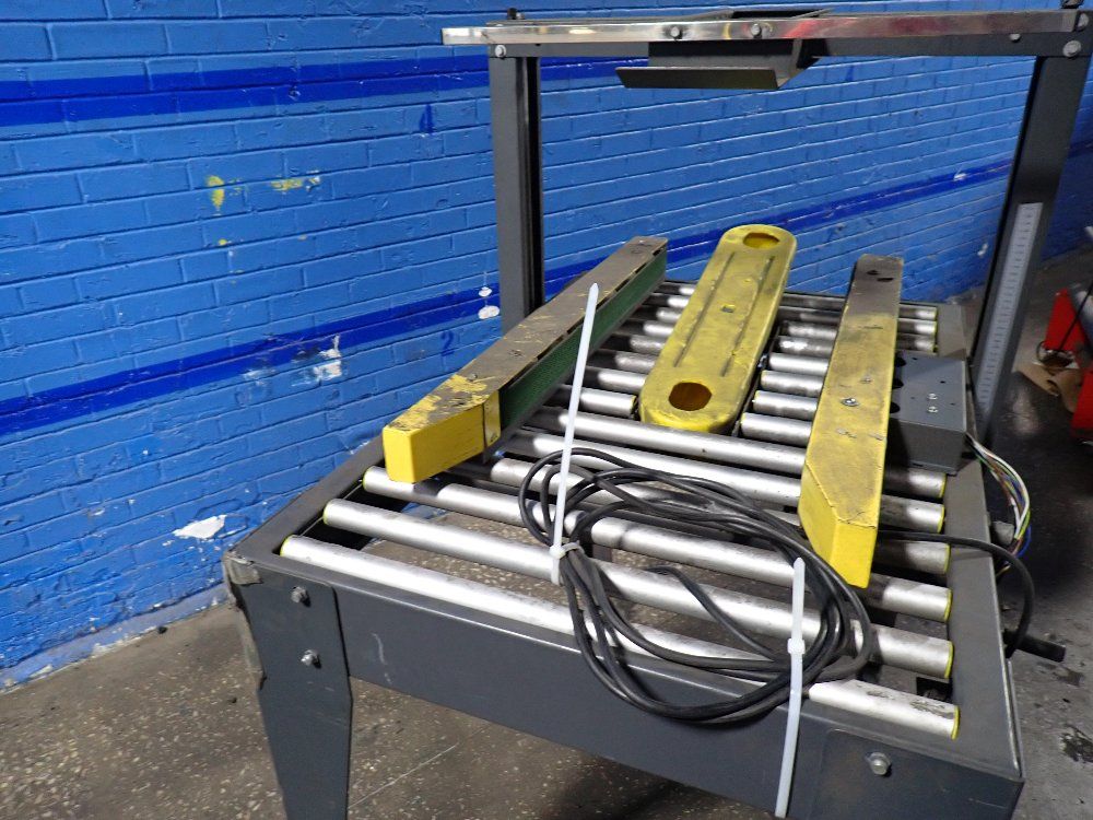 Carton Sealing Machine - Ccn-107