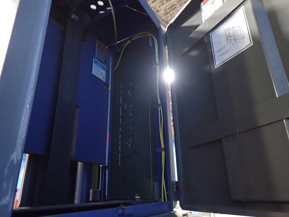 Lantech 65" Stretch Wrapping System - Q300