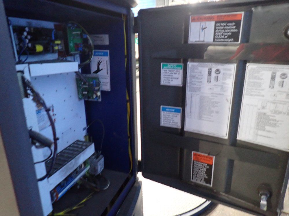 Lantech 65" Stretch Wrapping System - Q300