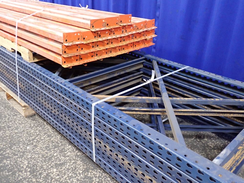 42" X 204" Pallet Racking Lot - Tear Drop