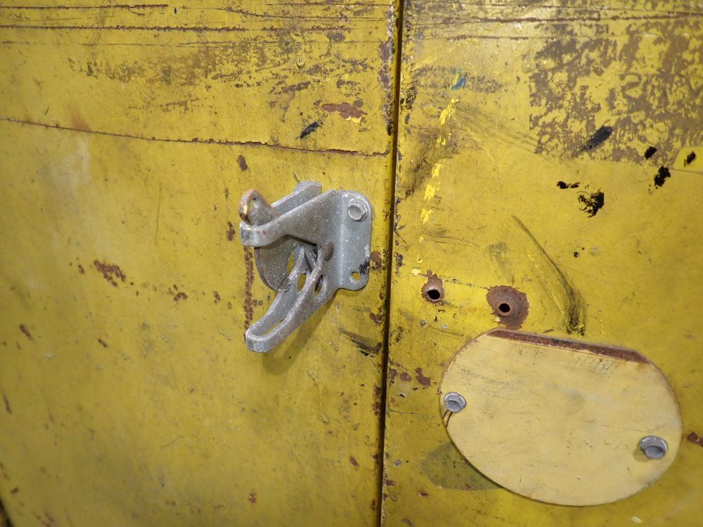 28"x30"x61" Flammable Cabinet