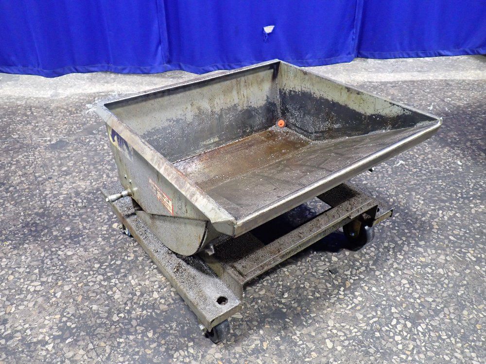 Earl Soesbe Co Self Dumping Hopper