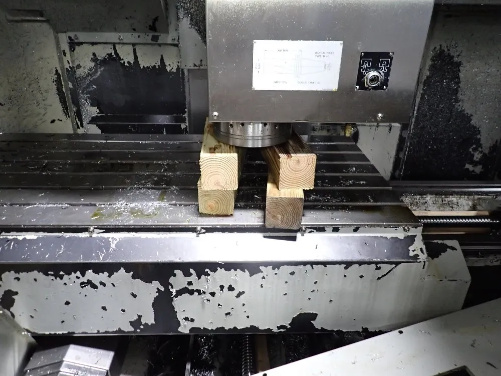 Bridgeport 27 1/2" X 67" Cnc Vmc - Xr 1500e