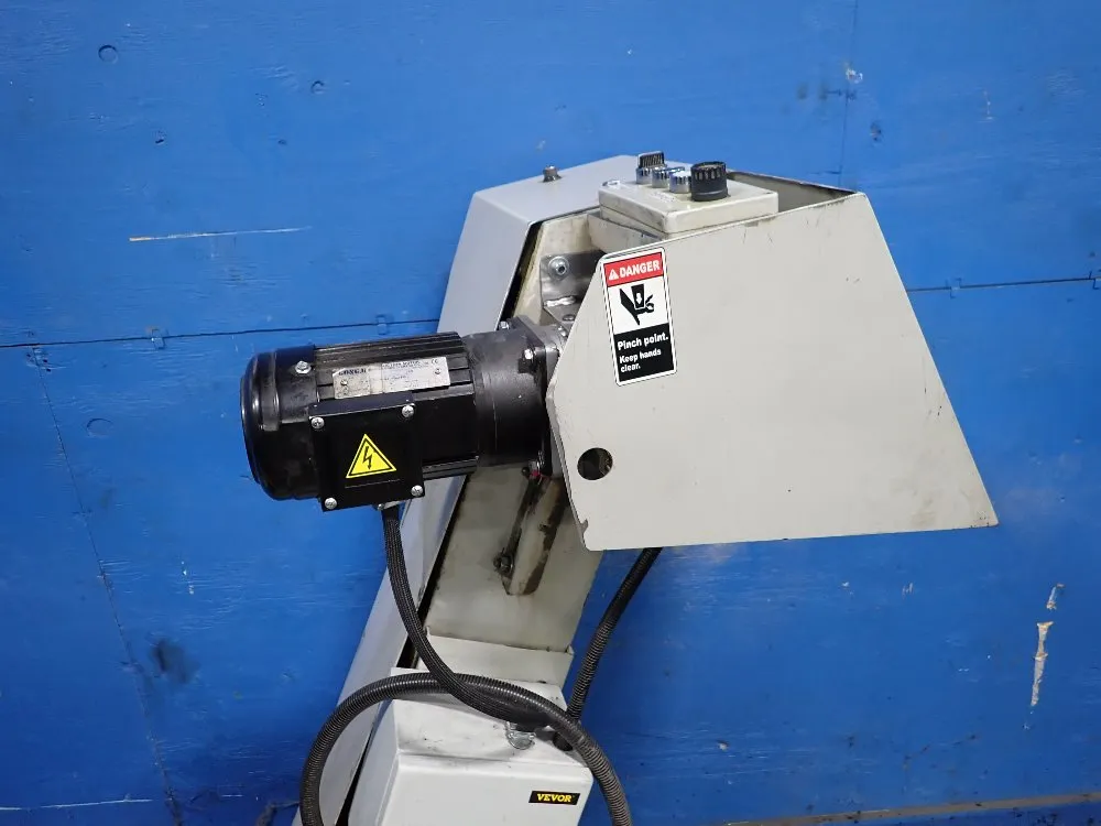 Bridgeport 27 1/2" X 67" Cnc Vmc - Xr 1500e