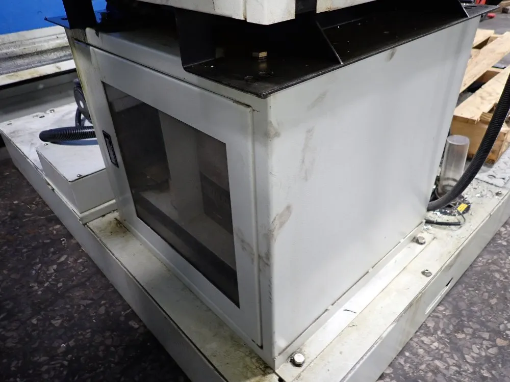 Bridgeport 27 1/2" X 67" Cnc Vmc - Xr 1500e