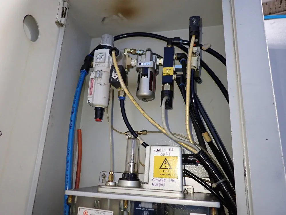 Bridgeport 27 1/2" X 67" Cnc Vmc - Xr 1500e