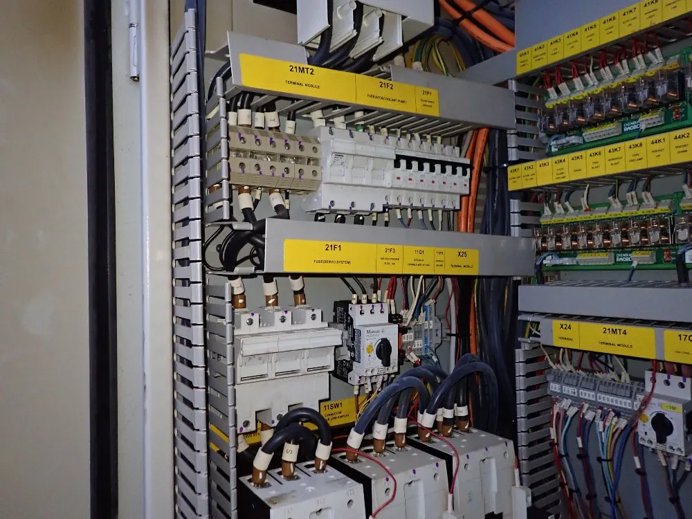 Bridgeport 27 1/2" X 67" Cnc Vmc - Xr 1500e