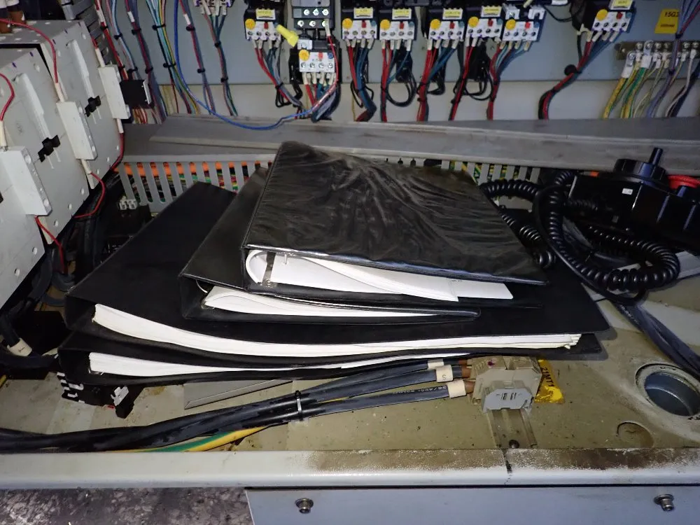 Bridgeport 27 1/2" X 67" Cnc Vmc - Xr 1500e