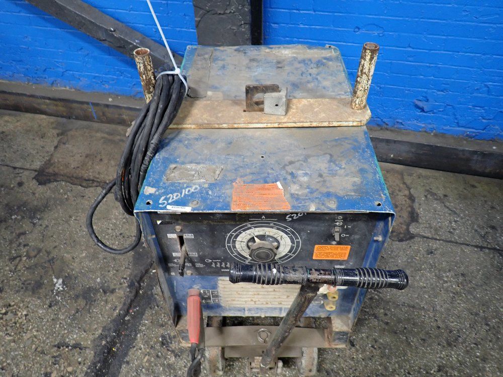 Miller 250 Amp Welder - Dialarc 250