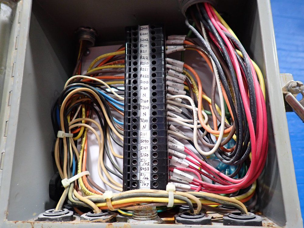 Chem Tainer 560 Gallons Plastic Tank