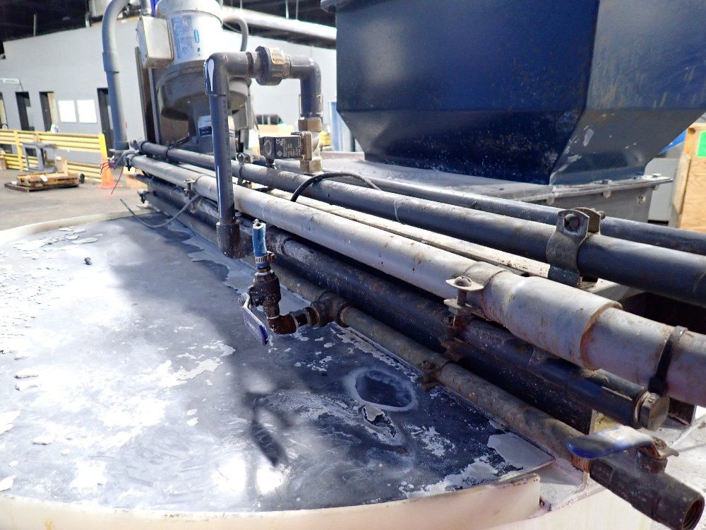 Chem Tainer 560 Gallons Plastic Tank