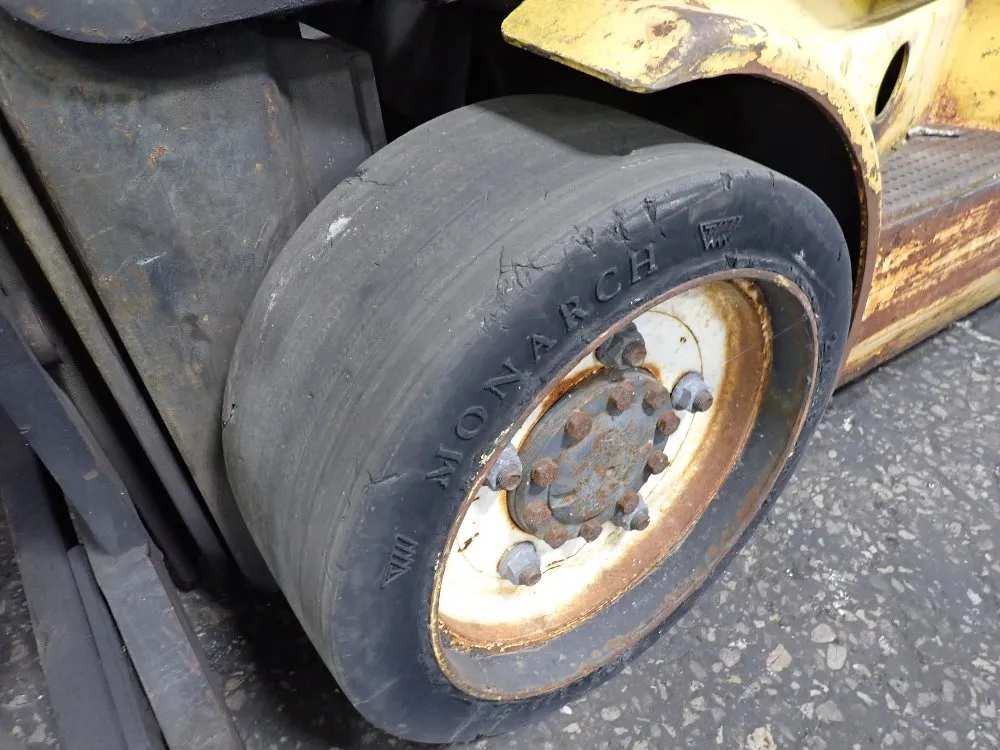 Clark 6000 Lbs Propane Forklift - Cgc30