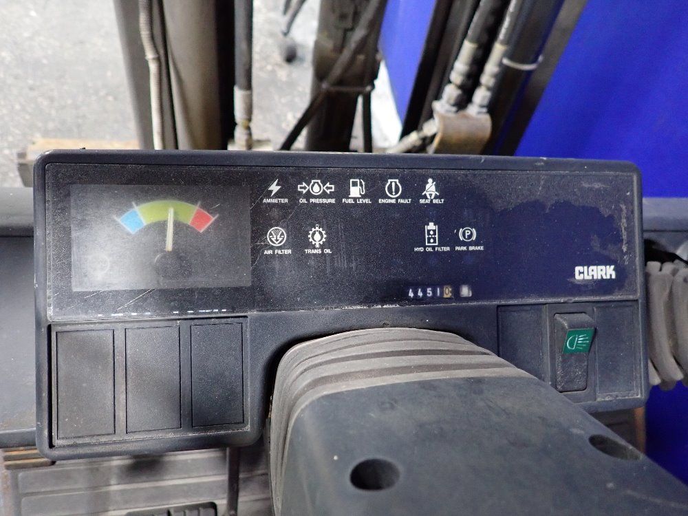 Clark 6000 Lbs Propane Forklift - Cgc30