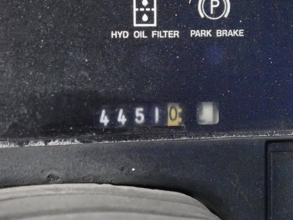 Clark 6000 Lbs Propane Forklift - Cgc30