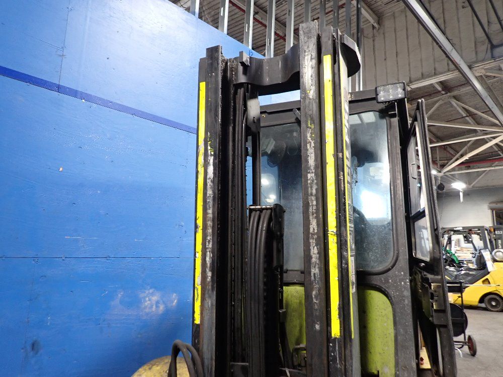 Clark 4950 Lbs Propane Forklift - Cgp 30