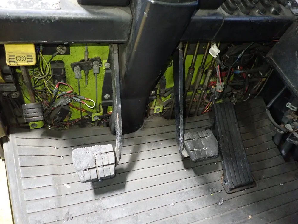 Clark 4950 Lbs Propane Forklift - Cgp 30