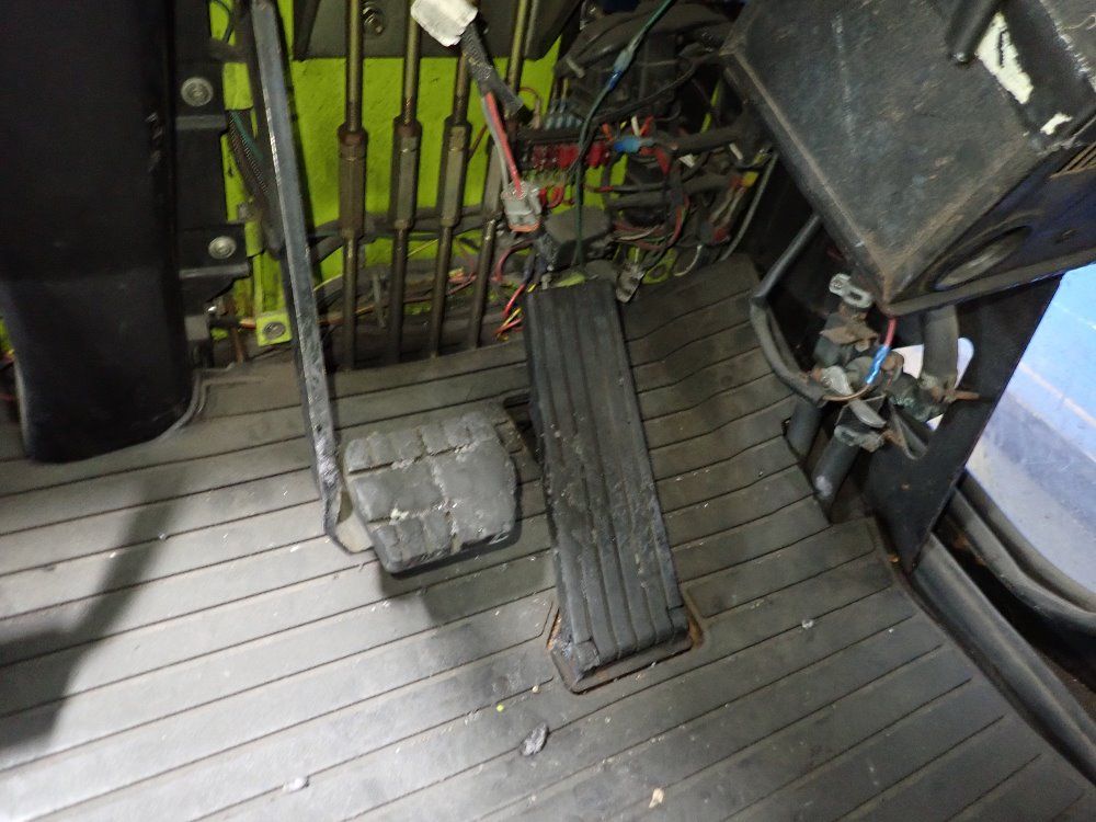 Clark 4950 Lbs Propane Forklift - Cgp 30