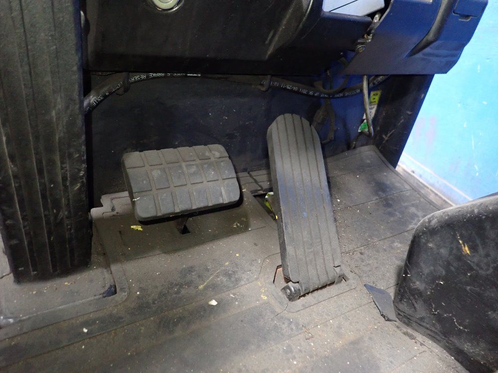 Clark 4800 Lbs Electric Forklift - Gex30